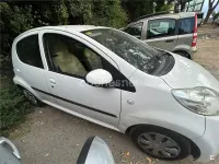 Usado Peugeot 107 Active 68 CV (50 kW) 2012 Blanco Utilitario