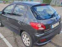 Usado Peugeot 206+ 60 CV (44 kW) 2011 Negro Utilitario