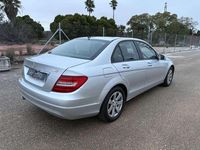 Usado Mercedes C200 Edition 136 CV (100 kW) 2013 Plateado Berlina