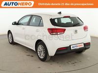 Usado Kia Rio 85 CV (62 kW) 2020 Blanco Berlina