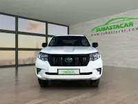 Begagnad Toyota Land Cruiser 176 HK (129 kW) 2021 Vit Halvkombi
