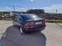 Usado Renault Laguna 100 CV (73 kW) 1998 Azul Berlina