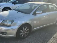 Usado Toyota Avensis Sol 116 CV (85 kW) 2006 Gris / plata Berlina