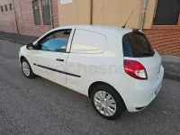 Usado Renault Clio IV Business 75 CV (55 kW) 2012 Blanco Berlina