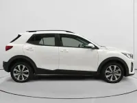 Usado Kia Stonic 100 CV (73 kW) 2024 SUV