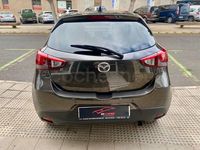Usado Mazda 2 90 CV (66 kW) 2018 Marrón Berlina
