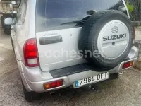 Usado Suzuki Grand Vitara 110 CV (80 kW) 2005 Beige SUV