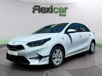 Usado Kia Ceed 136 CV (100 kW) 2023 Blanco Utilitario