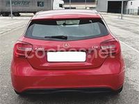 Usado Mercedes A180 Style 109 CV (80 kW) 2014 Rojo Berlina