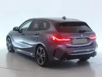 Usado BMW 118 150 CV (110 kW) 2021 Gris / plata Utilitario