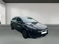 Usado Kia Ceed 141 CV (103 kW) 2024 Negro Utilitario
