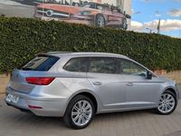 Usado Seat Leon XCELLENCE 130 CV (95 kW) 2020 Gris / plata Familiar