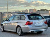 Usado BMW 330 Sport Line 258 CV (189 kW) 2006 Gris / plata Familiar