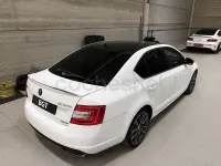 Usado Skoda Octavia RS 220 CV (161 kW) 2014 Blanco Familiar