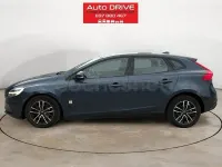 Usado Volvo V40 Inscription 120 CV (88 kW) 2017 Azul Berlina