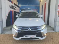 Usado Mitsubishi Outlander P-HEV 224 CV (164 kW) 2018 Blanco SUV