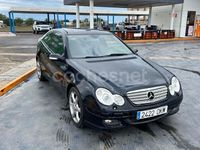 Usado Mercedes C220 150 CV (110 kW) 2005 Azul Berlina