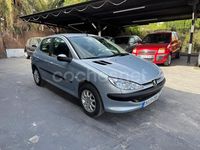 Usado Peugeot 206 75 CV (55 kW) 2005 Gris / plata Berlina