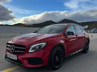 Usado Mercedes GLA200 136 CV (100 kW) 2018 Rojo SUV