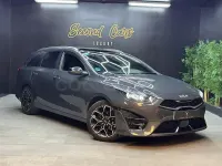 Usado Kia Ceed GT GT-Line 136 CV (100 kW) 2023 Gris / plata Familiar