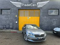 Usado Skoda Superb Style 150 CV (110 kW) 2015 Gris / plata Berlina