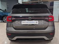 Usado VW T-Cross Advance 95 CV (69 kW) 2021 Gris / plata SUV