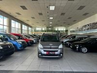 Usado Peugeot TePee Outdoor 100 CV (73 kW) 2017 Negro Monovolumen