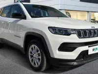 Usado Jeep Compass Longitude 131 CV (96 kW) 2022 Blanco SUV