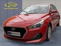 Usado Hyundai i30 99 CV (72 kW) 2019 Rojo Utilitario