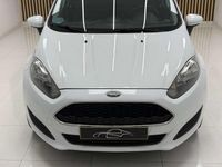 Usado Ford Fiesta Trend 75 CV (55 kW) 2017 Blanco Utilitario