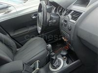 Usado Renault Mégane II Authentique 105 CV (77 kW) 2005 Negro Berlina