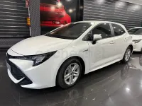 Usado Toyota Corolla Active 122 CV (89 kW) 2020 Blanco Berlina