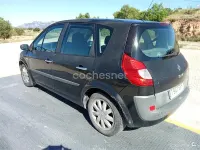 Usado Renault Scénic Dynamique 105 CV (77 kW) 2008 Gris / plata Monovolumen