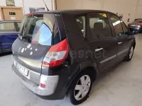 Usado Renault Scénic Dynamique 105 CV (77 kW) 2006 Negro Monovolumen