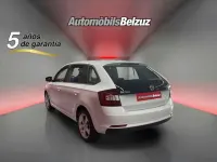 Usado Skoda Rapid Ambition 110 CV (80 kW) 2018 Blanco Utilitario