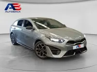 Usado Kia ProCeed GT-Line 160 CV (117 kW) 2023 Gris Familiar