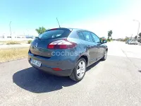 Usado Renault Mégane Business 110 CV (80 kW) 2015 Gris / plata Berlina