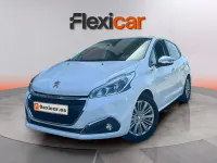 Usado Peugeot 208 Signature Sky 99 CV (72 kW) 2019 Blanco Utilitario