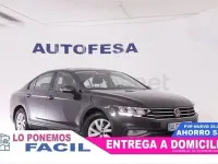 Usado VW Passat 122 CV (89 kW) 2022 Gris / plata Familiar