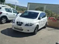 Usado Seat Altea I-Tech 105 CV (77 kW) 2014 Blanco Monovolumen