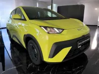 Nuevo BYD Dolphin Surf Active 64 kW (88 CV) 2025 Amarillo Utilitario
