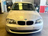 Usado BMW 118 143 CV (105 kW) 2010 Gris / plata Utilitario