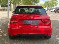 Usado Audi A1 116 CV (85 kW) 2015 Rojo Utilitario