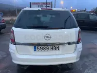 Usado Opel Astra Cosmo ST 110 CV (80 kW) 2011 Blanco Familiar