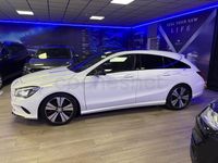 Usado Mercedes CLA200 Shooting Brake 156 CV (114 kW) 2017 Blanco Familiar