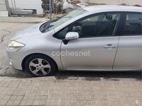 Usado Toyota Auris Luna 90 CV (66 kW) 2011 Gris / plata Utilitario