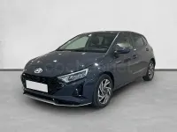 Usado Hyundai i20 100 CV (73 kW) 2025 Gris / plata Utilitario