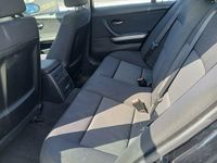 Usado BMW 318 Comfort Edition 143 CV (105 kW) 2007 Negro Berlina