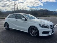 Usado Mercedes A180 AMG line 109 CV (80 kW) 2015 Blanco Berlina