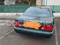 Usado Mercedes E300 Elegance 177 CV (130 kW) 1997 Verde Berlina